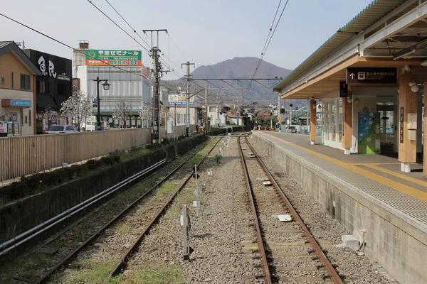 Une des lignes de chemin de fer Fujikyu à Otsuki — Photo