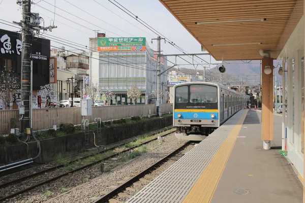 Una delle linee ferroviarie Fujikyu a Otsuki — Foto Stock