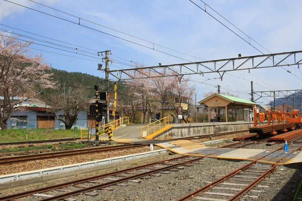 Shimoyoshida, demiryolu ile demiryolu parça 