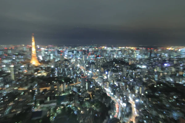 Torre de Tóquio como visto com skyline de Metropolitan — Fotografia de Stock