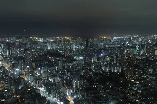 Tokyo'da bina birinden yüksek ateş yükselir 