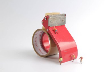  Küçük oyuncaklar modeli ile etiket tırmanmak