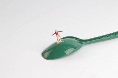  Küçük oyuncak patenciler poon üzerinde