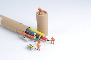 işçilerin takım renk kalem üzerinde çalışıyoruz