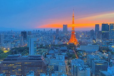 tokyo Kulesi ile Tokyo cityscape