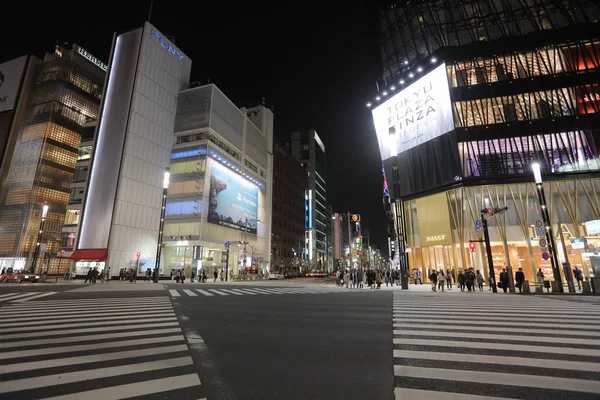 Ginza street view på natten på 2016 — Stockfoto