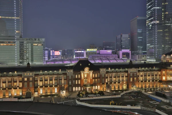 Ana şehirlerarası demiryolu Tokyo'da terminal