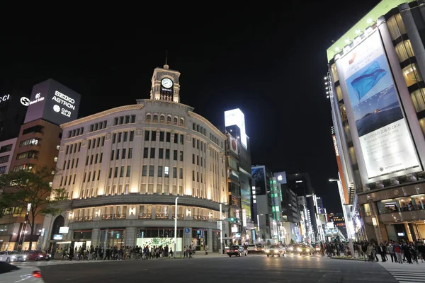  Tokyo Ginza kavşak geceleri.