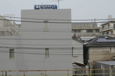 Tren tokyo Caddesi'nin manzaraya