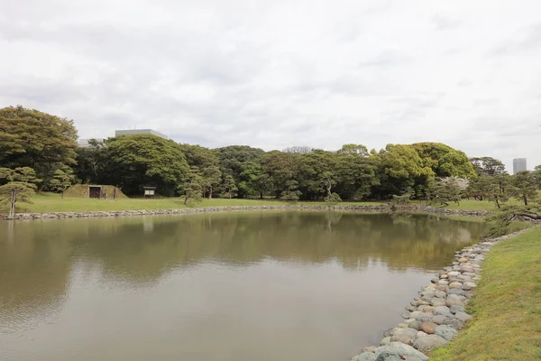 Hamarikyu Bahçeleri bir geleneksel Japon Bahçesi olduğunu 