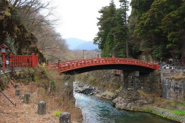 Kırmızı köprü Shinkyo Japonya, Simgesel Yapı