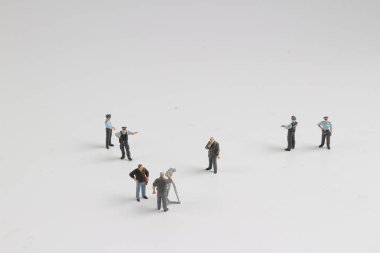 canlı ekranda küçük tv repoter alay