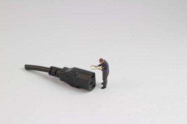 küçük işçi ses ve tel ile alay