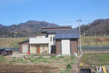 kırsal Japonya'da 2016 Fujikyuko hattı