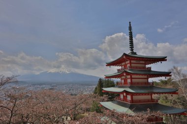 MT Fuji Chureito Pagoda arkasından 2016 görüntülendi.