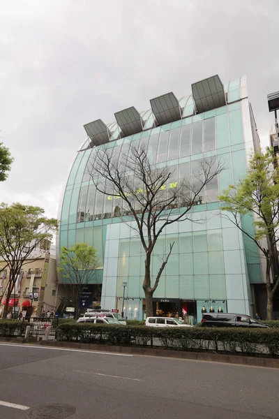 Omotesando Caddesi üzerinde bir mimari