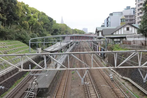 原宿で上部鉄道ビュー — ストック写真