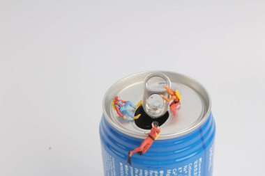 satılan içki üzerinde küçük dalgıç eğlenceli olabilir