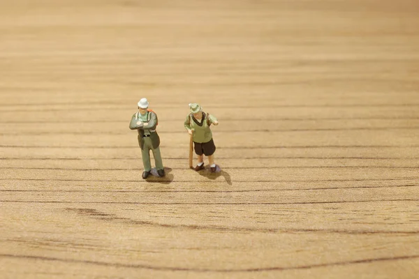 dk uzun yürüyüşe çıkan kimse yürüyüş arkadaş grubu alay