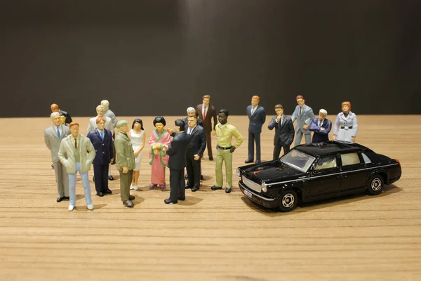 küçük iş ve oyuncak araba ile Toplantı