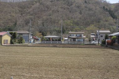 kırsal Japonya'da 2016 Fujikyuko hattı