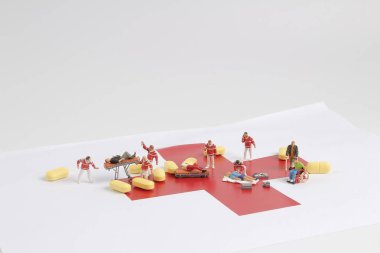 Uyuşturucu, kurtarma ekibi ilk yardım sağlama