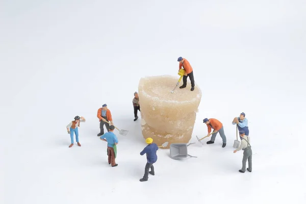 Min trabajadores con hielo de la naturaleza . — Foto de Stock