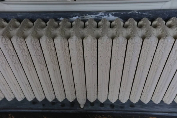 Detailní záběr radiátor litina — Stock fotografie