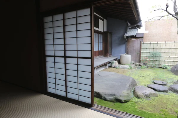 La vieja casa iwasaki de la casa de estilo japonés —  Fotos de Stock