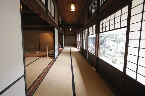 La vieja casa iwasaki de la casa de estilo japonés —  Fotos de Stock
