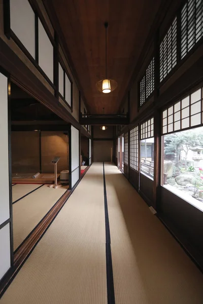 La vieja casa iwasaki de la casa de estilo japonés —  Fotos de Stock