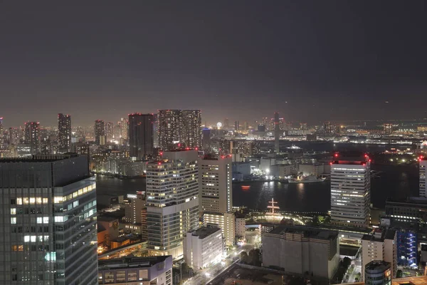 Dünya Ticaret Merkezi'nden görüldüğü gibi Güney Tokyo siluetinin