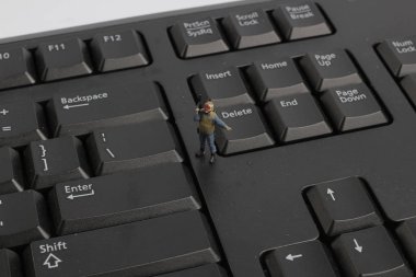 Mini Özel Tim bir dizüstü bilgisayar virüslere karşı koruma