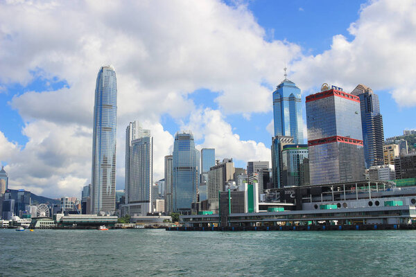 горизонт в Центральном округе, как видно из гавани Виктории
.