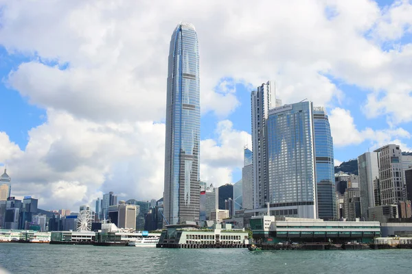香港市区的现代摩天大楼 — 图库照片