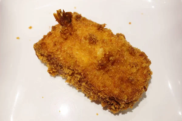 おいしい海老の前菜、タパスの揚げトースト — ストック写真