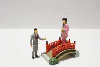 Tahtadaki Japon stili figürün modeli