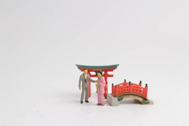 Beyaz bir arka plan üzerinde plastik Japonya şekil.