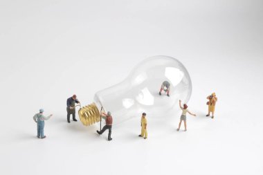 şekil bir ampul üzerinde çalışma grubu 