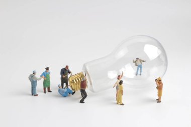 şekil bir ampul üzerinde çalışma grubu 