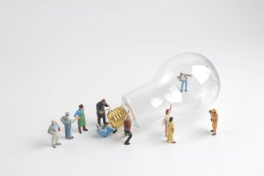 şekil bir ampul üzerinde çalışma grubu 