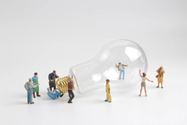 şekil bir ampul üzerinde çalışma grubu 