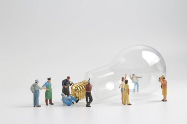 şekil bir ampul üzerinde çalışma grubu 