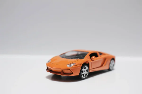 Esporte brinquedo carro no fundo branco — Fotografia de Stock