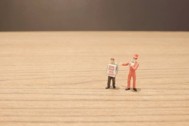 mesaj panosu tablosundaki figürün