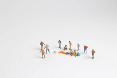 Mini geri packer ve turist insanlar