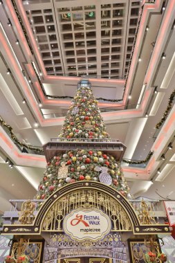  Noel ağacı Festivali yürüyüş alışveriş merkezinde 2017