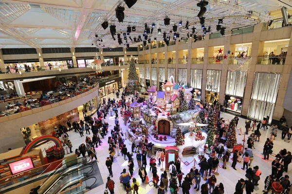 El centro del gran centro comercial evento de Navidad —  Fotos de Stock