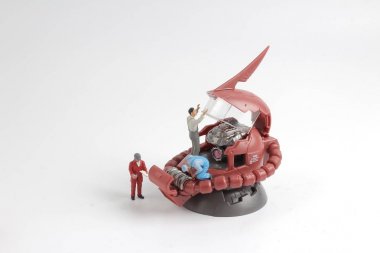 alt şekil mobil uyacak şekilde kontrol ediyor 