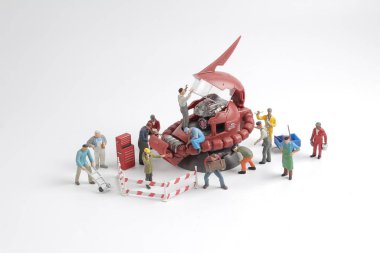 alt şekil mobil uyacak şekilde kontrol ediyor 